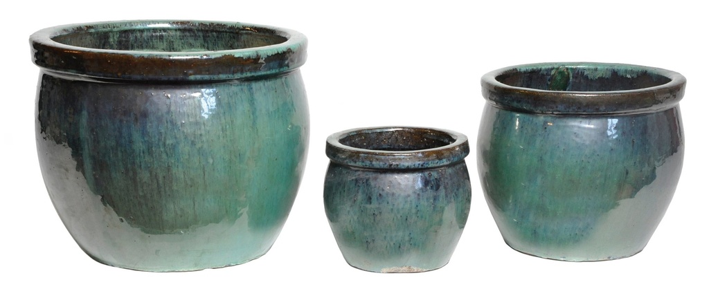 GLAZED DELTA RIM CELADON